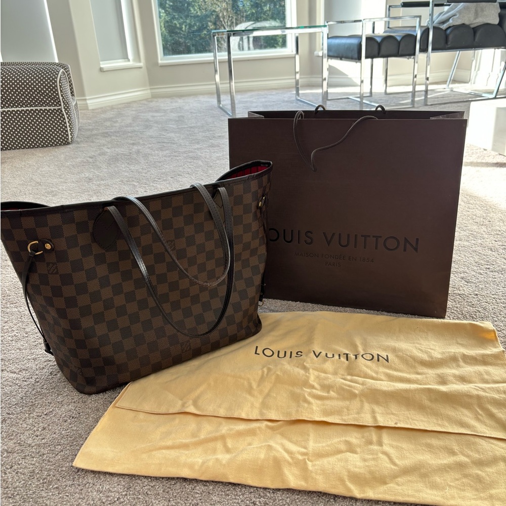 Authentic Louis Vuitton Neverfull MM Damier Ebene bag- without pochette